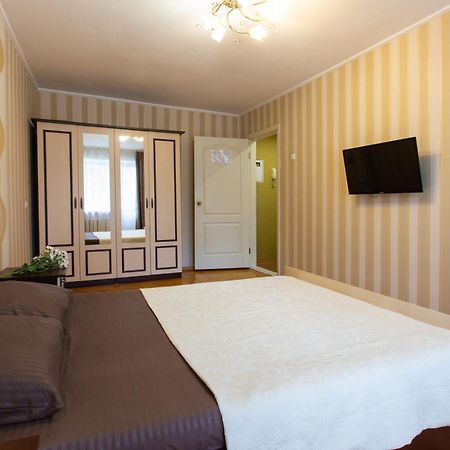 Botanical Garden Area Apartment คาร์คิฟ ภายนอก รูปภาพ