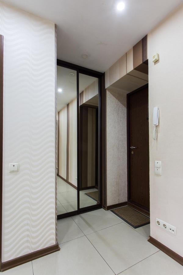Botanical Garden Area Apartment คาร์คิฟ ภายนอก รูปภาพ