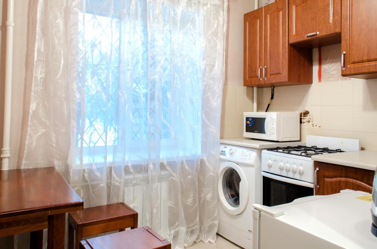 Botanical Garden Area Apartment คาร์คิฟ ภายนอก รูปภาพ